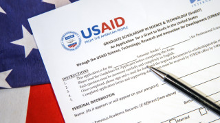 USAID отправляет сотрудников в неоплачиваемый отпуск