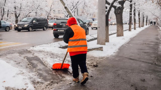 Предложение повышения зарплаты техническим работникам в Казахстане