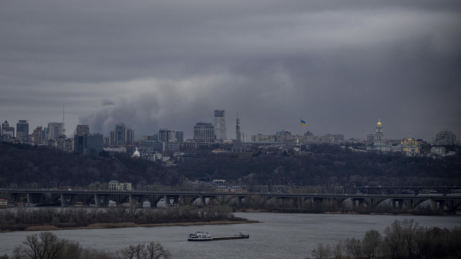 Восток Украины: объявлена воздушная тревога