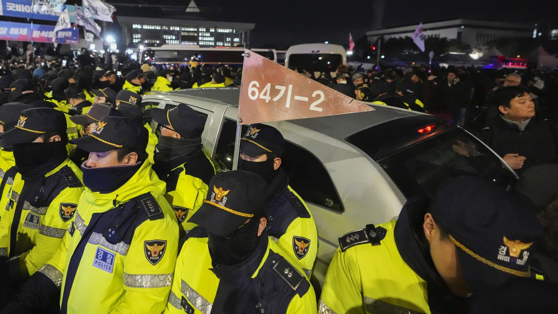 Протесты в Сеуле: полиция под контролем