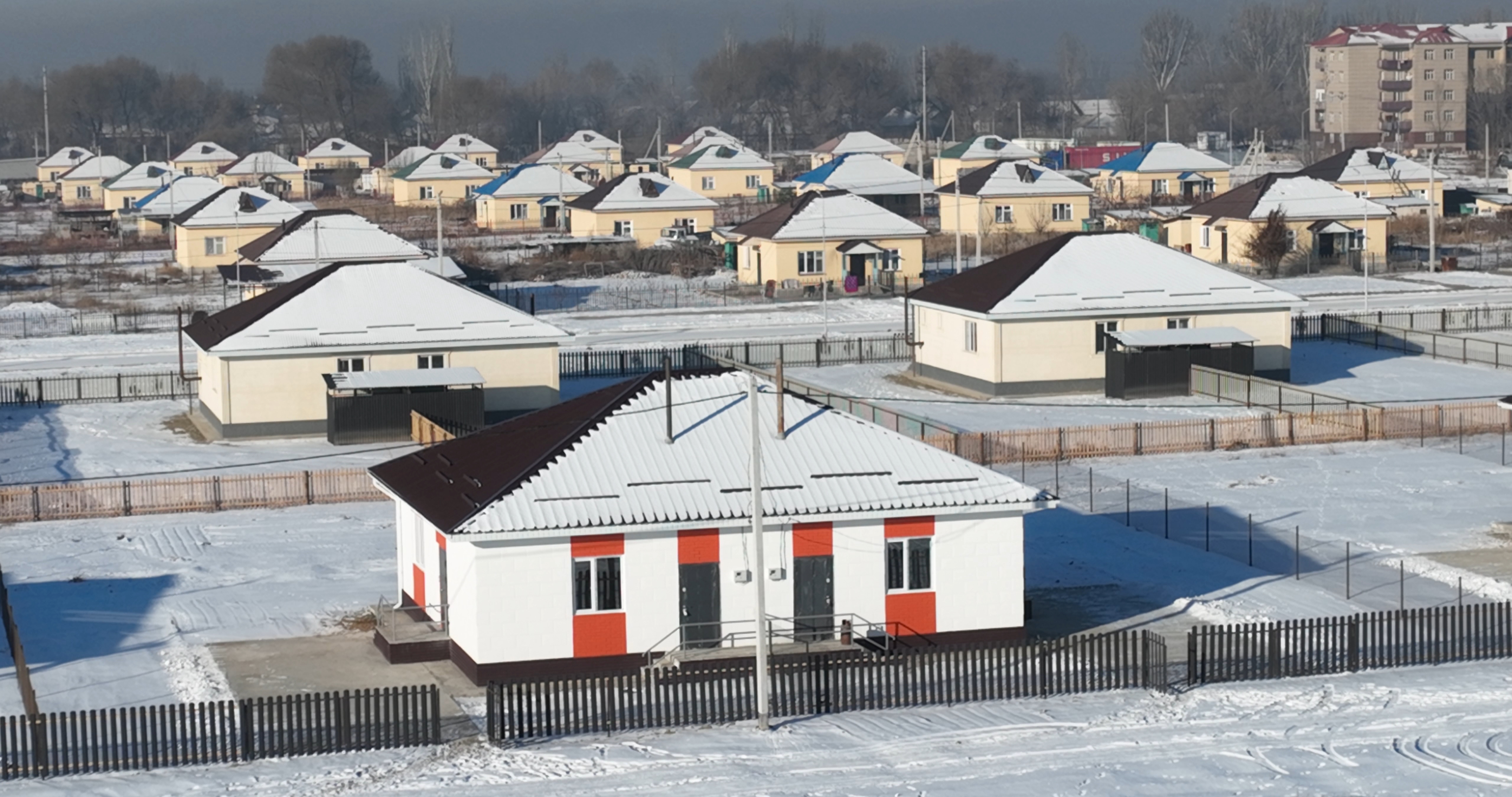 В Жетису ввели 10 соцобъектов, 76 семей справили новоселье