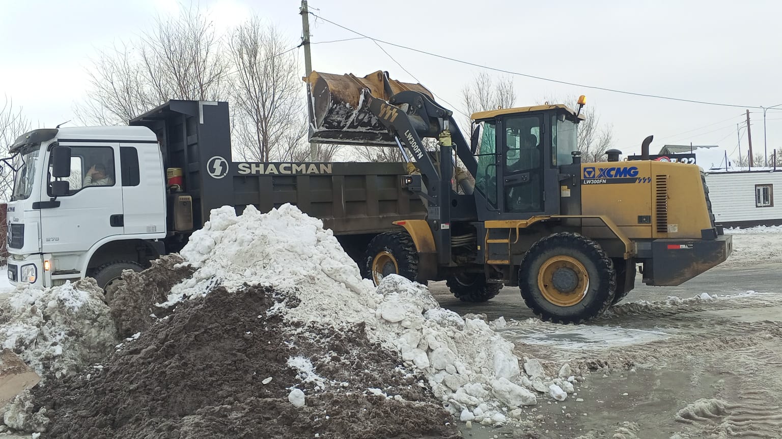 Более 51 тыс. кубометров снега увезли из Астаны за ночь