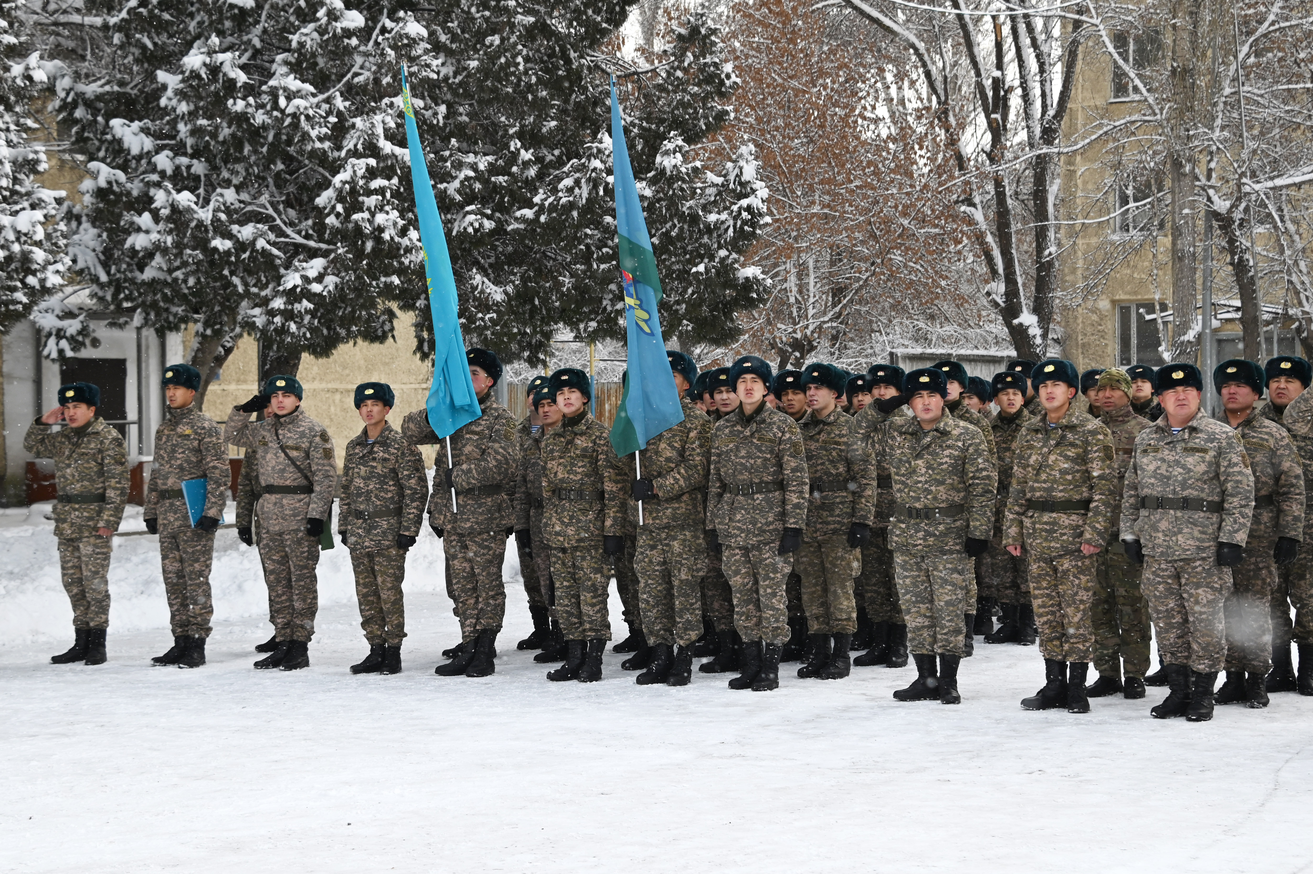 Военные в Казахстане отметили День Независимости